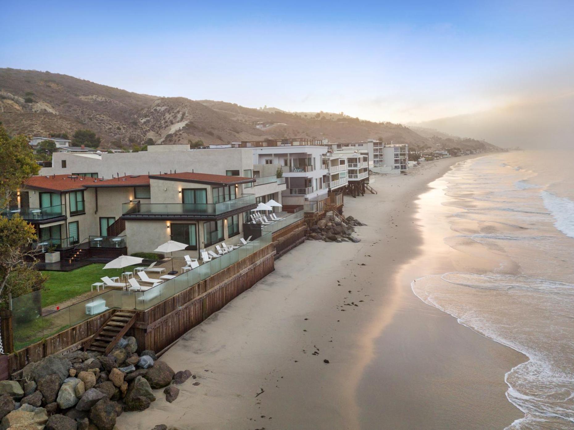 Malibu Sand Carbon Beach Suites المظهر الخارجي الصورة