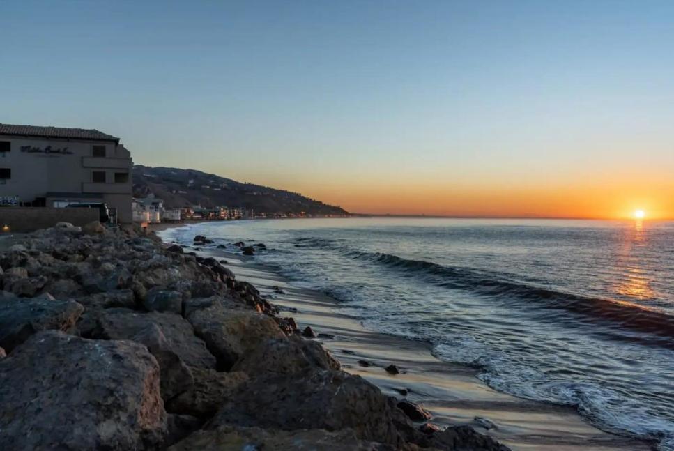 Malibu Sand Carbon Beach Suites المظهر الخارجي الصورة