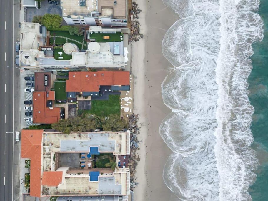 Malibu Sand Carbon Beach Suites المظهر الخارجي الصورة