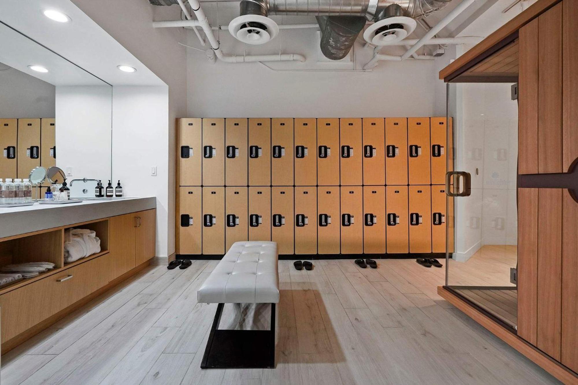 Malibu Sand Carbon Beach Suites المظهر الخارجي الصورة